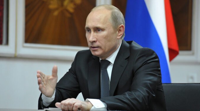 Путин обсудил ситуацию на Украине с членами Совбеза РФ