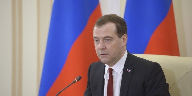 Медведев: Украина имеет необходимые средства для выплаты долгов за российский газ