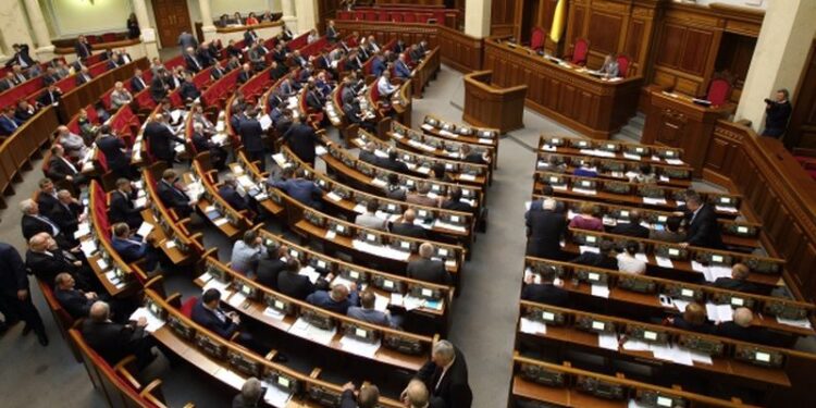Кто сможет попасть в новый украинский парламент?
