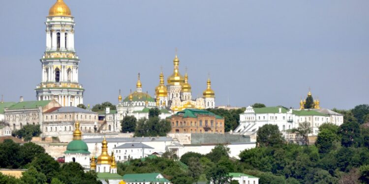 В День Крещения Руси одновременно зазвонят колокола пяти лавр