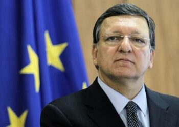 Баррозу поздравил украинцев с победой демократии