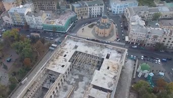 Квадрокоптер снял Гостинный двор в Киеве с высоты птичьего полета. Видео