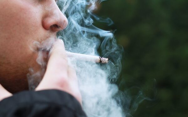 Учёные: Уменьшение количества выкуренных сигарет не поможет здоровью