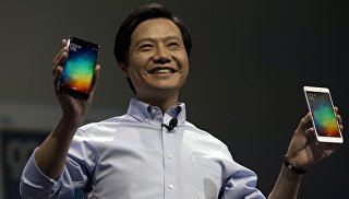 Глава компании Xiaomi Лэй Цзюнь о время презентации смартфона Xiaomi Note. 15 января 2015