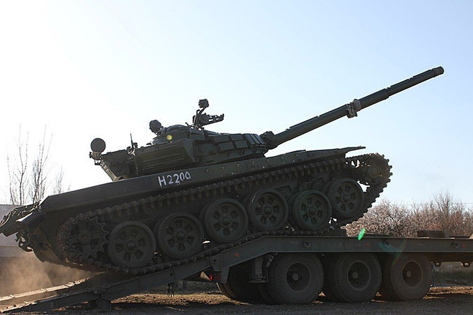 Специалисты "Уралвагонзавода" представили Минобороны новую версию модернизации танка Т-72