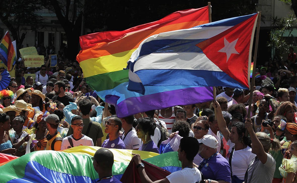В новой конституции Кубы предложили легализовать однополые браки