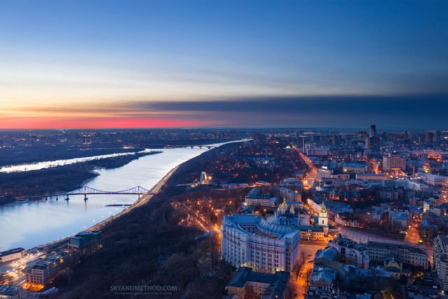 Рассвет в Киеве с высоты птичьего полета: появились невероятные снимки