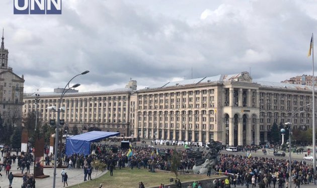На Майдане тысячи людей собрались на вече против "формулы Штайнмайера" (ФОТО)