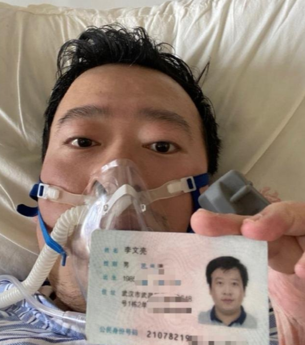 В Китае от коронавируса умер врач, первым его обнаруживший