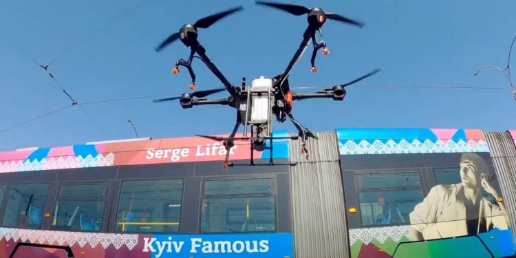 Для дезинфекции города применяют дроны — новости Киева / НВ
