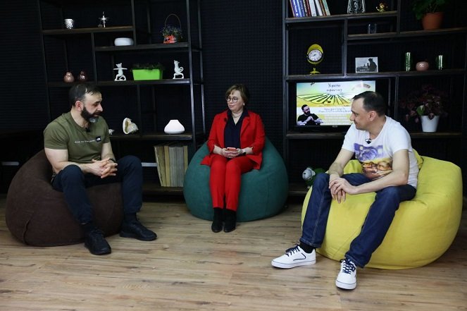 В Челябинском стрим-шоу затронули главные темы: здоровье и образование