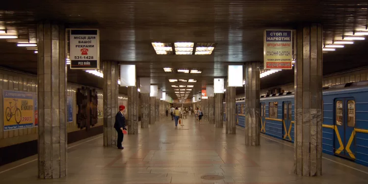 v metro kieva mozhet byt paralizovana sinyaya vetka obyasnenie eksperta.jpg