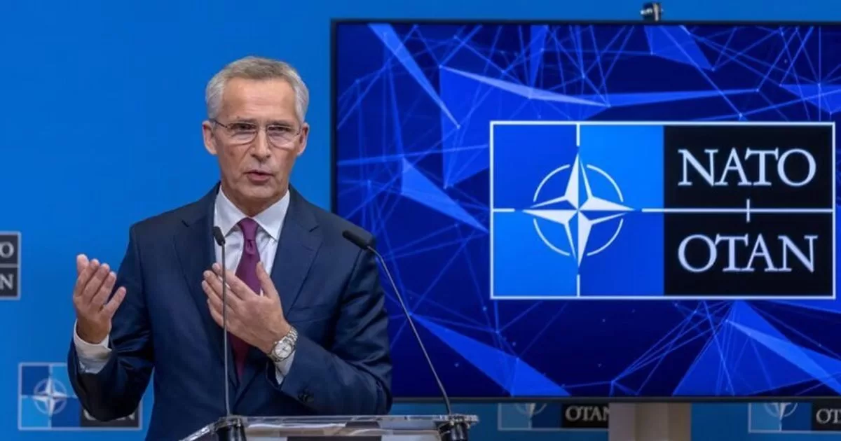 stoltenberg otsenil veroyatnost vyhoda ssha iz nato v sluchae pobedy.jpg