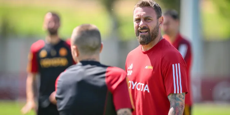 daniele de rossi to extend contract with roma.jpg