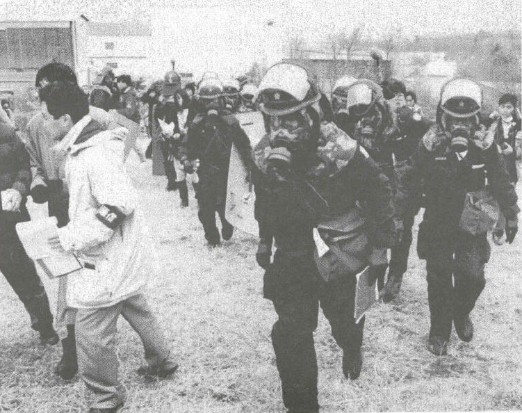 Emergency personnel respond to the Tokyo subway sarin attack. From 'Proceedings of the Seminar on Responding to the Consequences of Chemical and Biological Terrorism'