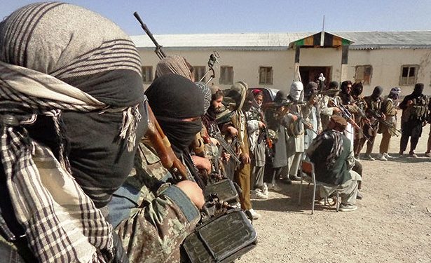 Китай призвал США и талибов продолжить переговоры