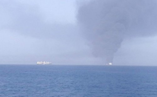 СМИ сообщили о затонувшем танкере после нападения в Оманском заливе :: Общество :: РБК