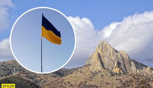 В память о погибших: в оккупированном Крыму подняли украинский флаг (фото, видео)