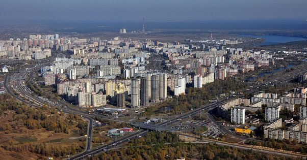 В Киеве на несколько дней ограничат въезд на Троещину